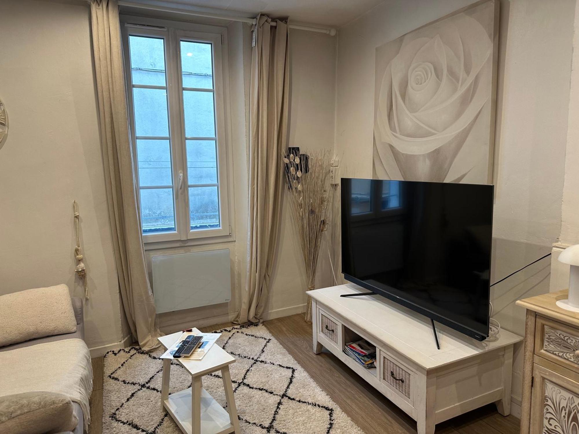 Studio Tt Equipe Parking Coeur Ville Sanary-sur-Mer Exterior foto